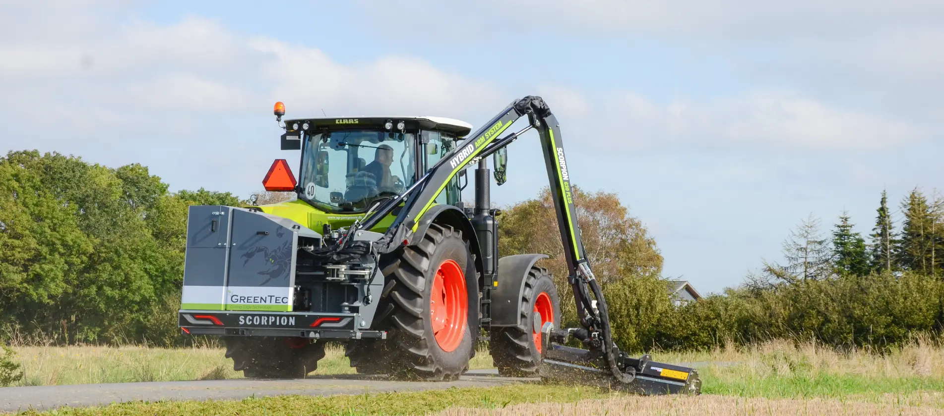 Municipal landscaping of grass in verges