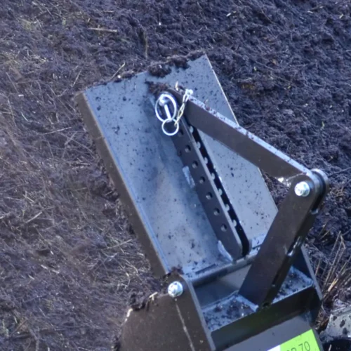 GR 70 – adjustable front hood