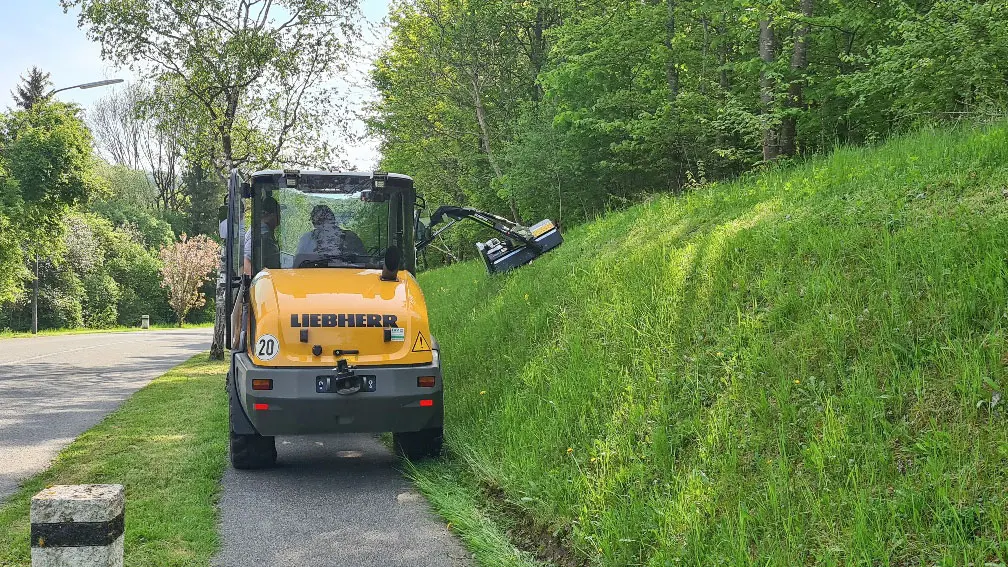 Professional slope mowing with GreenTec machines