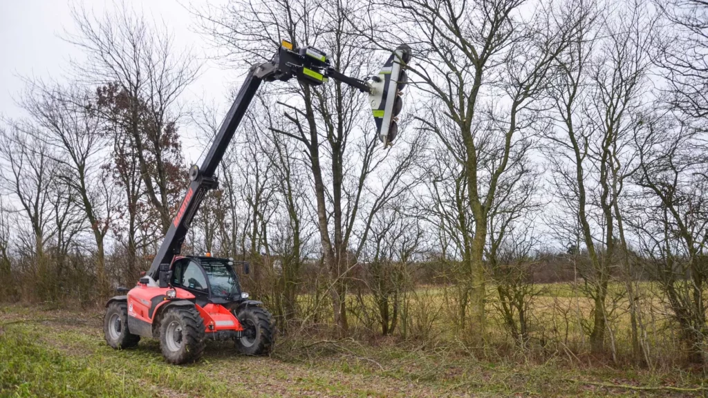 Circular saw hedge cutter mounted on Manitou MLT 737 130 PS+ telehandler