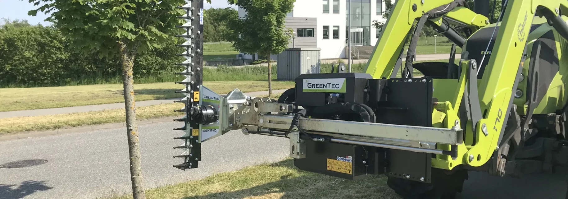 Extend the reach with the telescopic arm