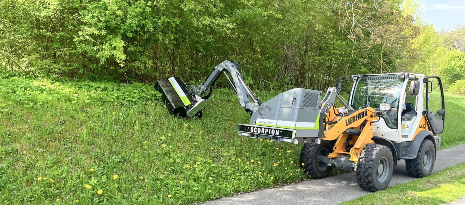 Verge mowing with GreenTec machines