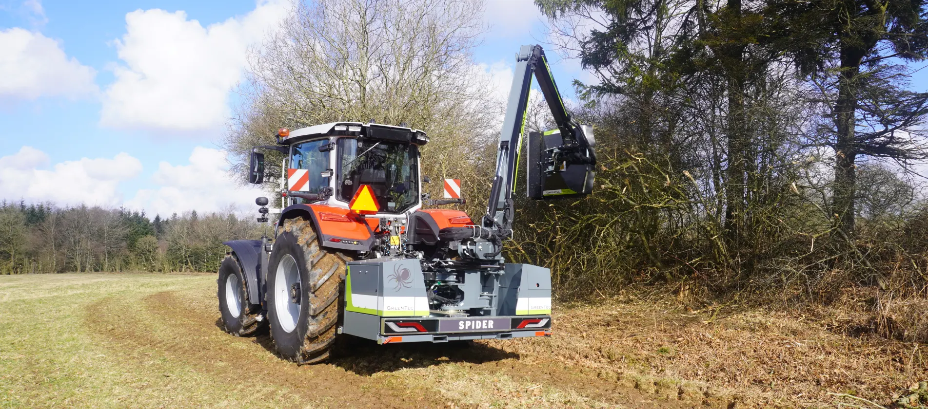Broyeur hydraulique sur tracteur