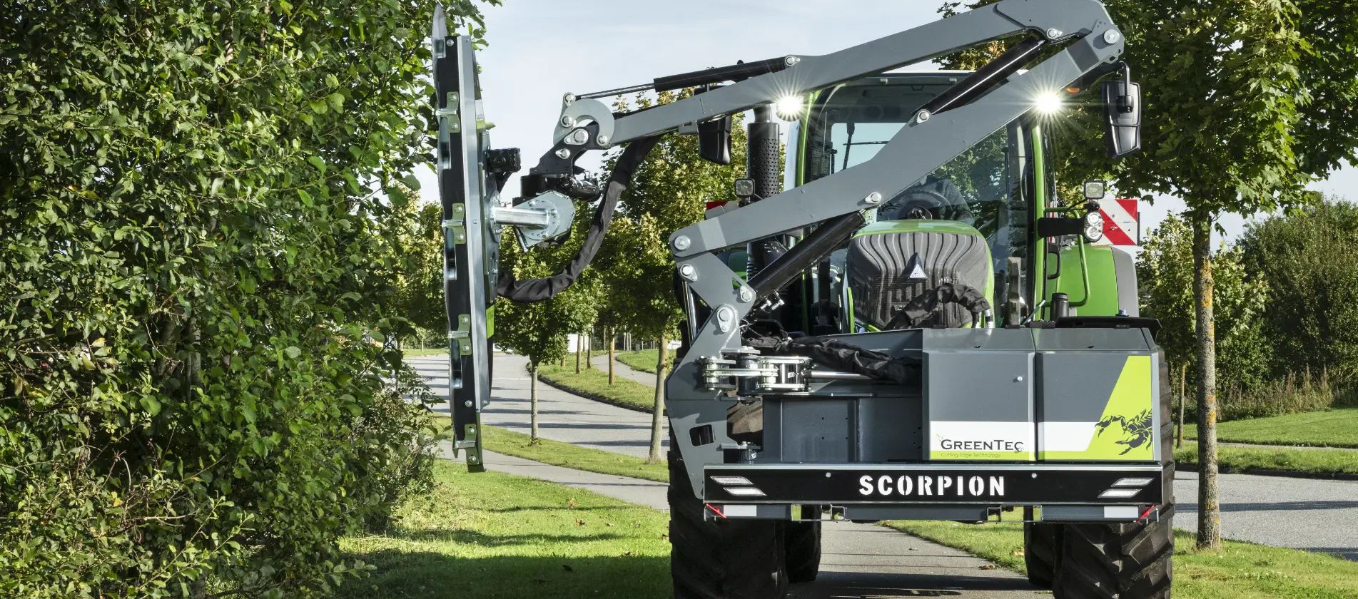 Frontmonteret armklipper