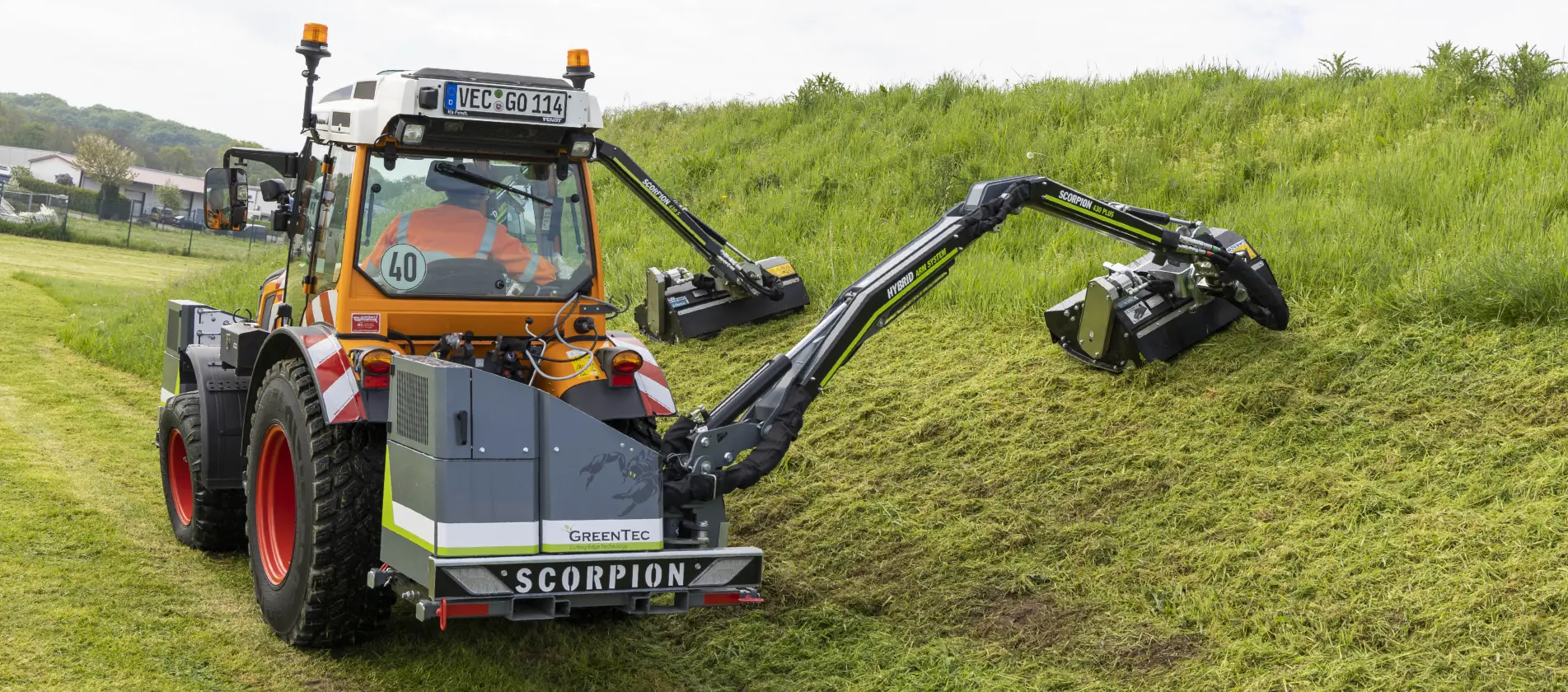 Maintenance of grass in verges with boom mower