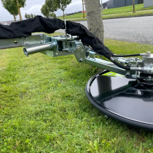 RI standard equipment – Spring loaded arm system