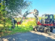 Saw head for excavator